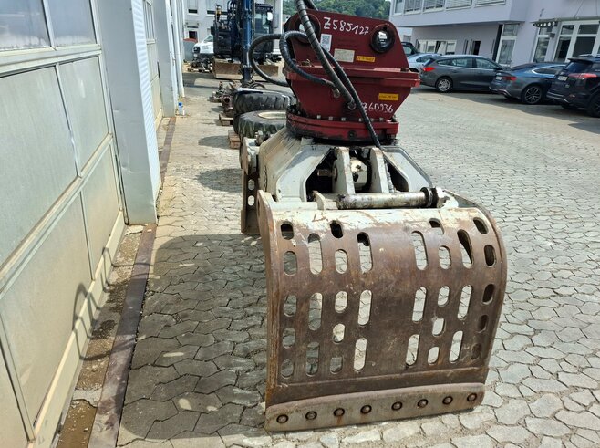 Demarec Abbruch & Sortiergreifer DRG25