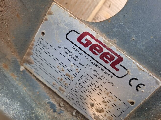Geel, Universalgreifer UG06