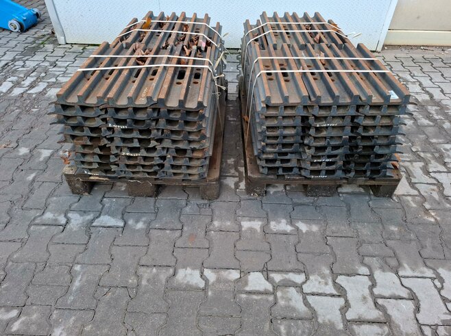 Hitachi Bodenplatten 600mm Dreisteg