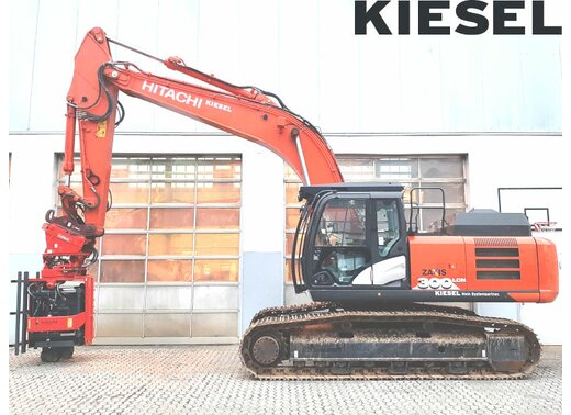 Hitachi ZX300LCN-6 + Movax SG60V