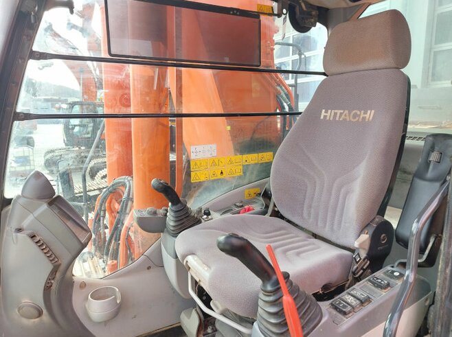 Hitachi ZX350LC-6