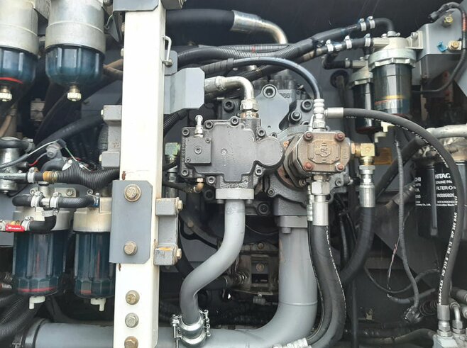 Hitachi ZX470LCH-5 +Demarec DRS-90
