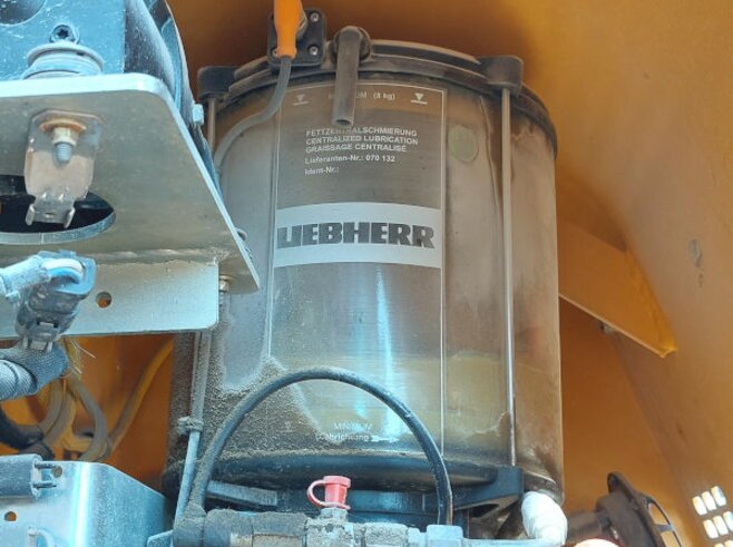 Liebherr R956LC
