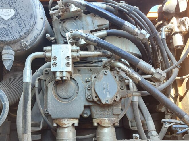 Liebherr R956LC