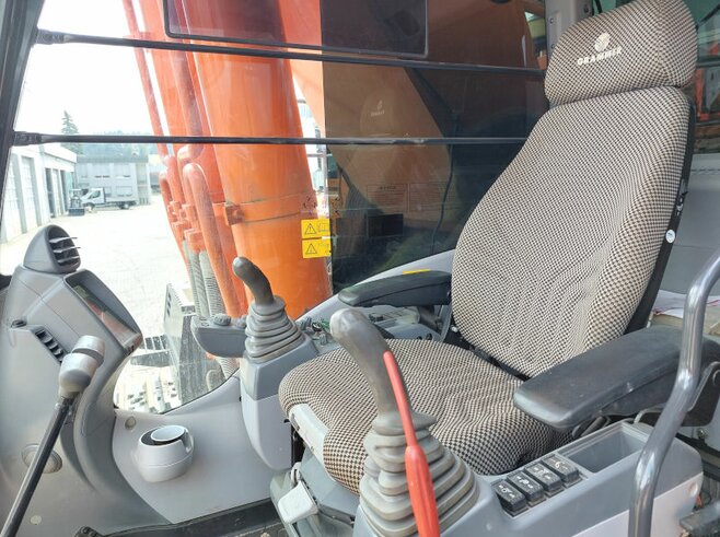 Hitachi ZX870LCH-5