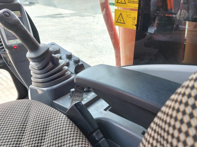 Hitachi ZX870LCH-5