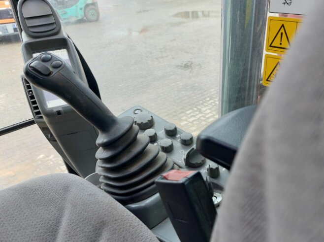 Hitachi KTEG KLS400-6