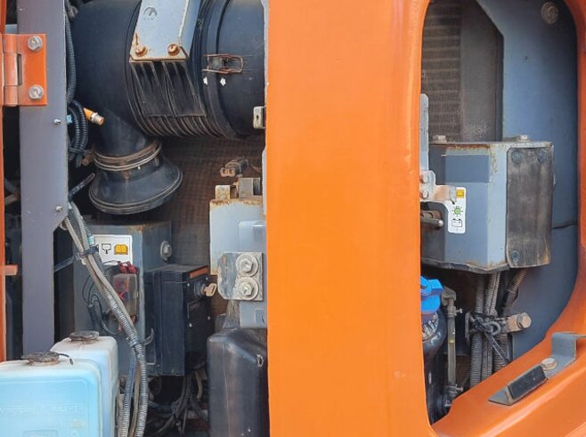 Hitachi ZX135US-6 Short reach front tunnel excavator