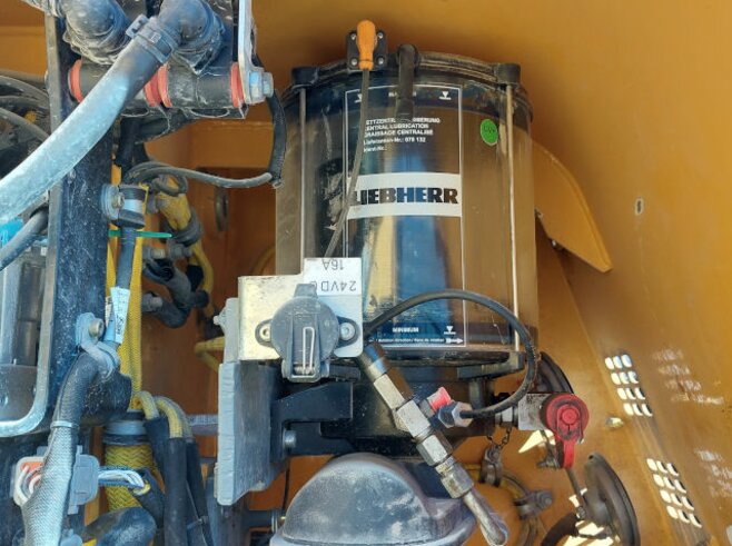 Liebherr R960 SME
