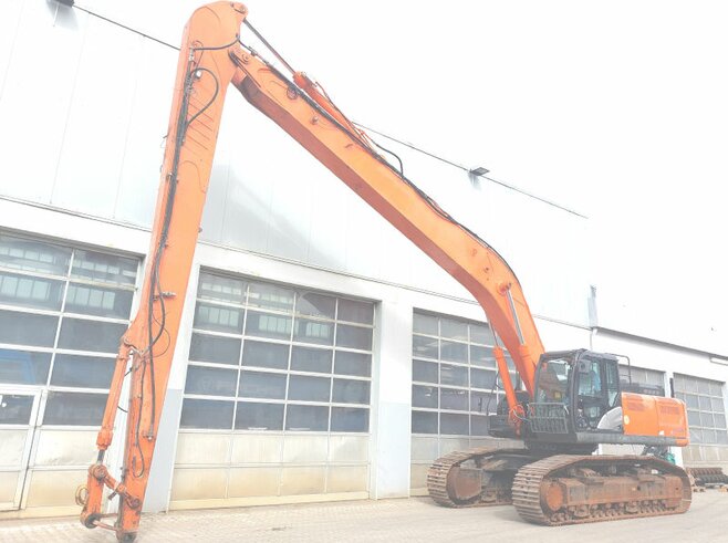 Hitachi KTEG KMD400-6 Longreach