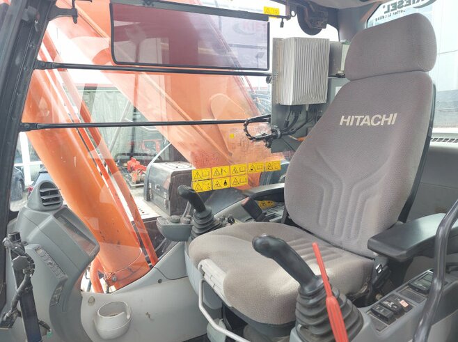 Hitachi KTEG KMD400-6 Longreach