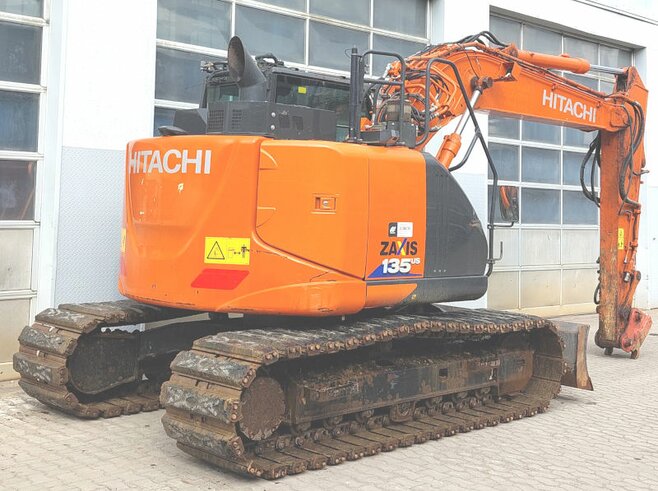 Hitachi ZX135US-6