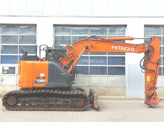 Hitachi ZX135US-6