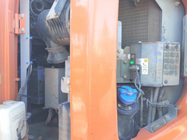 Hitachi ZX135US-6