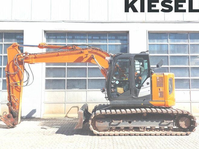 Hitachi ZX135US-6