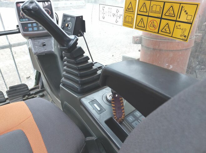 Doosan DX420LC