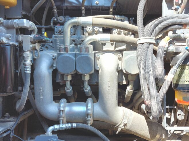 Hitachi ZX250LCN-7