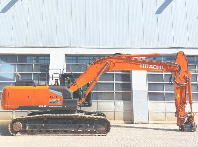 Hitachi ZX250LCN-7