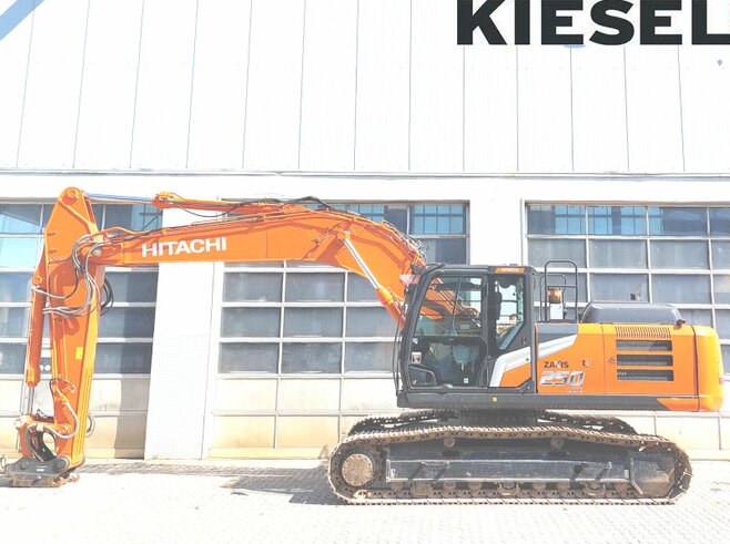 Hitachi ZX250LCN-7