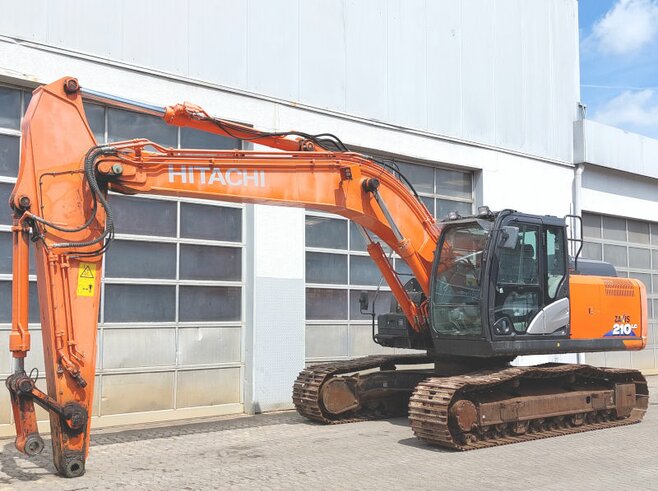Hitachi ZX210LC-6