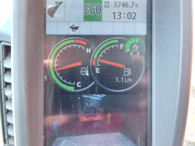 Hitachi ZX210LC-6