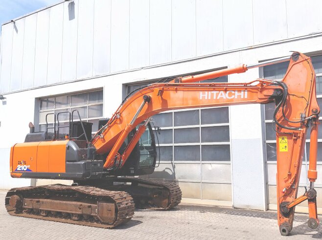 Hitachi ZX210LC-6
