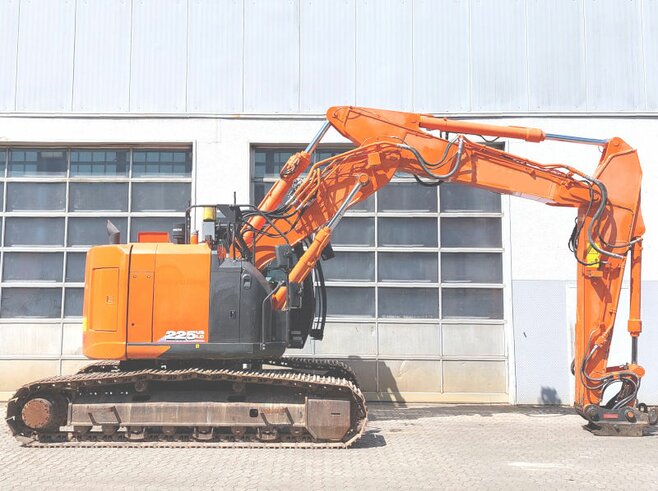 Hitachi ZX225USLC-6