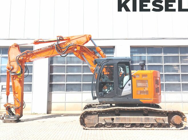 Hitachi ZX225USLC-6