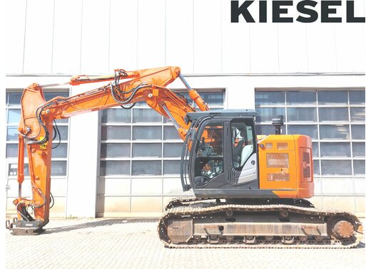 Hitachi ZX225USLC-6