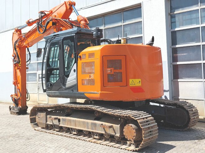 Hitachi ZX225USLC-6