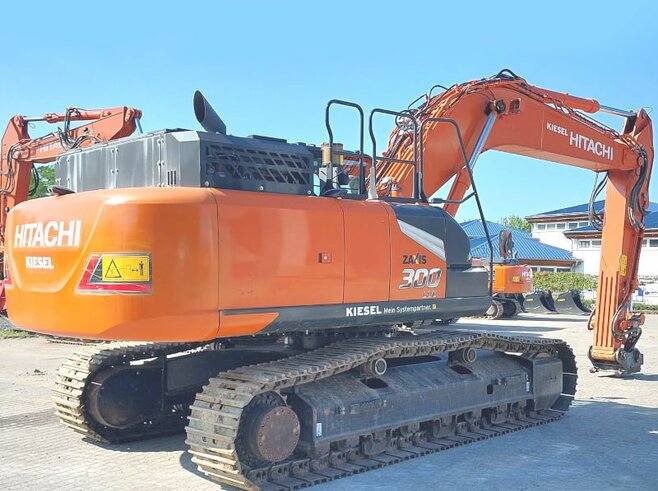 Hitachi ZX300LCN-7