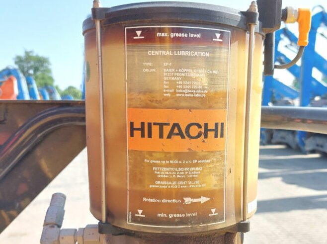 Hitachi ZX225USLC-6