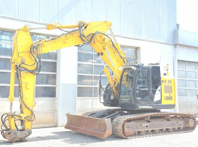 Hitachi ZX225USLC-6