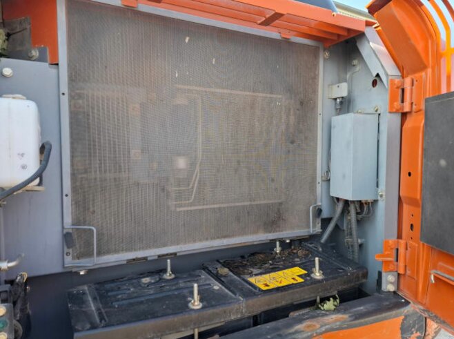 Hitachi ZX210LC-6