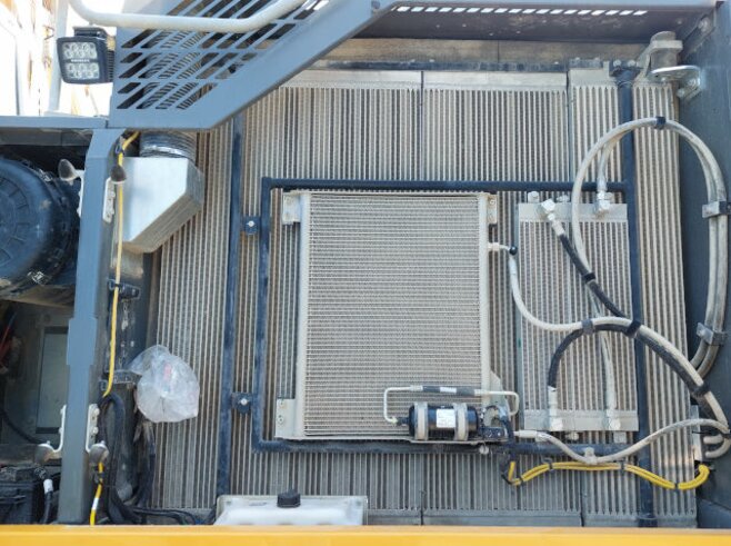 Liebherr R930NLC