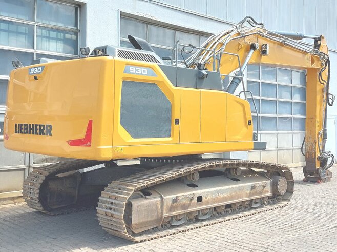 Liebherr R930NLC