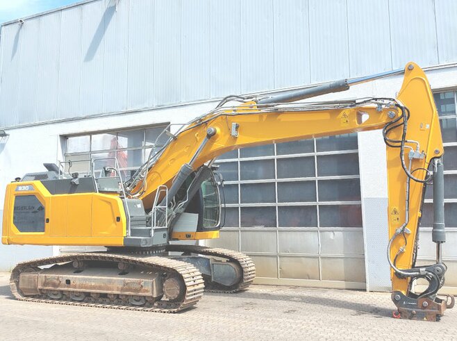 Liebherr R930NLC