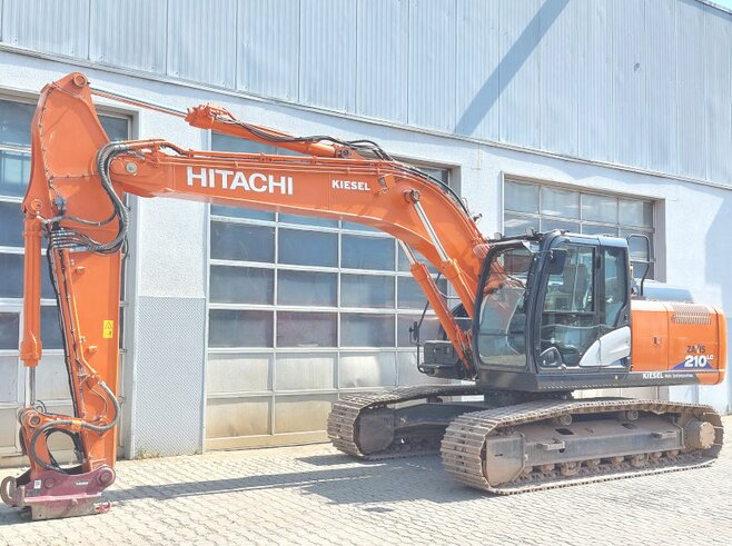 Hitachi ZX210LC-6