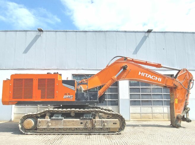 Hitachi ZX890LCH-7
