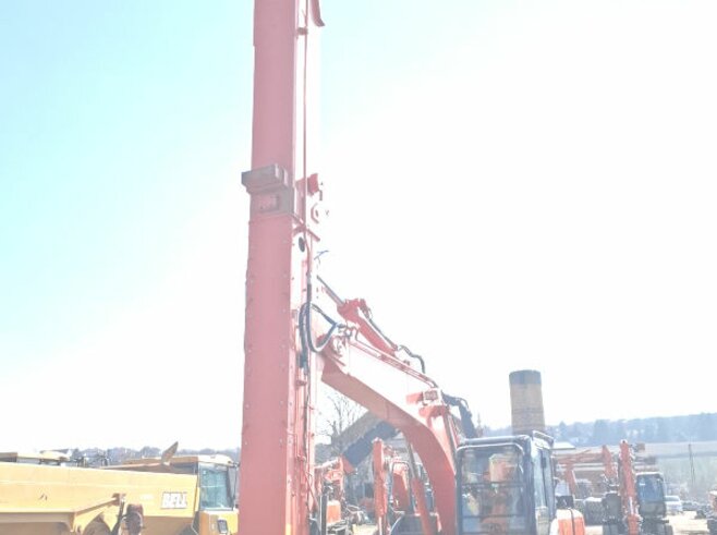 Hitachi ZX210LC-6 Teledipper