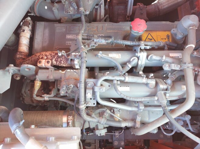 Hitachi ZX890LCH-6