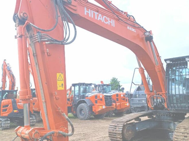 Hitachi ZX300LCN-6