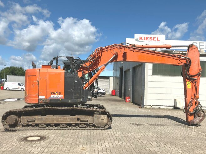 Hitachi ZX225USLC-6
