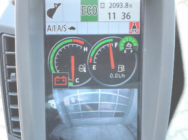 Hitachi ZX225USLC-6