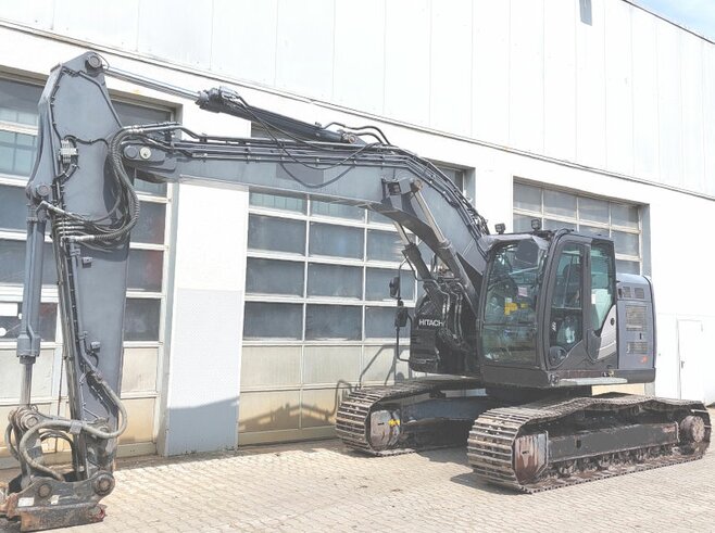 Hitachi ZX225USLC-6