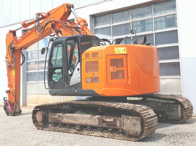 Hitachi ZX225USLC-5