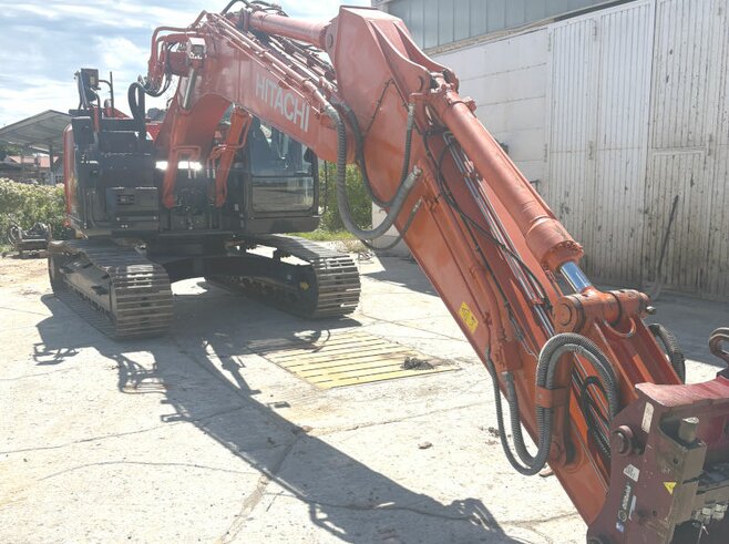 Hitachi ZX225USLC-6 Movax MSC Pro+