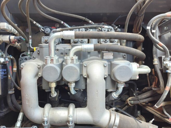 Hitachi ZX350LCN-7