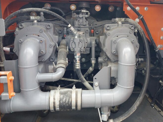 Hitachi ZX890LCH-7