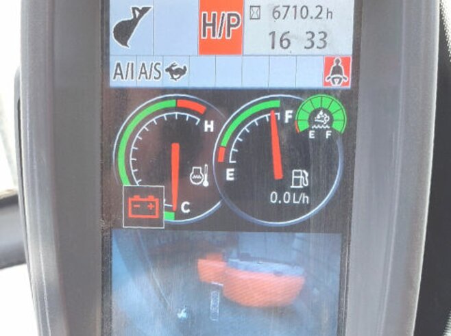 Hitachi ZX890LCH-6